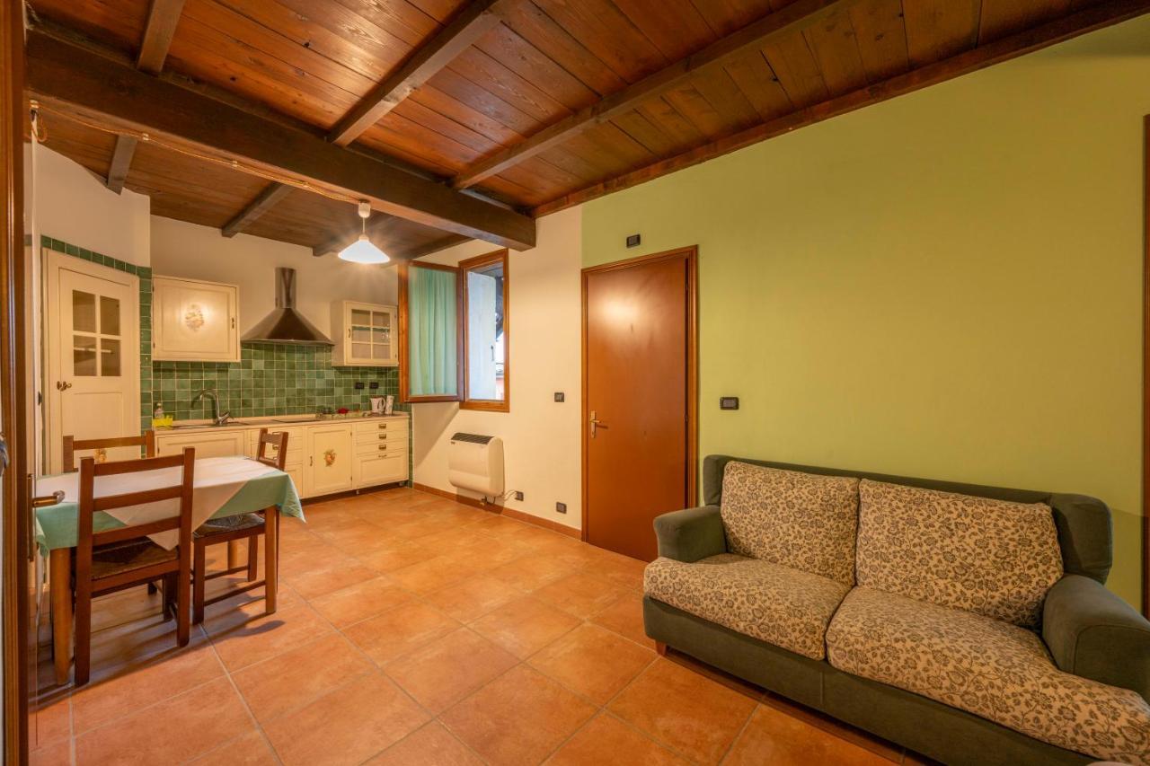 Agriturismo Di Sordiglio Casina Kültér fotó